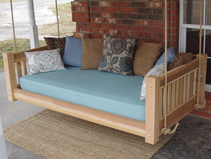 Traditional Daybed Swing