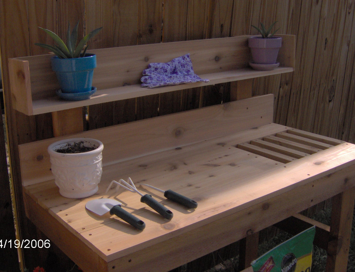 Deluxe Cedar Potting Bench with Upper Shelf