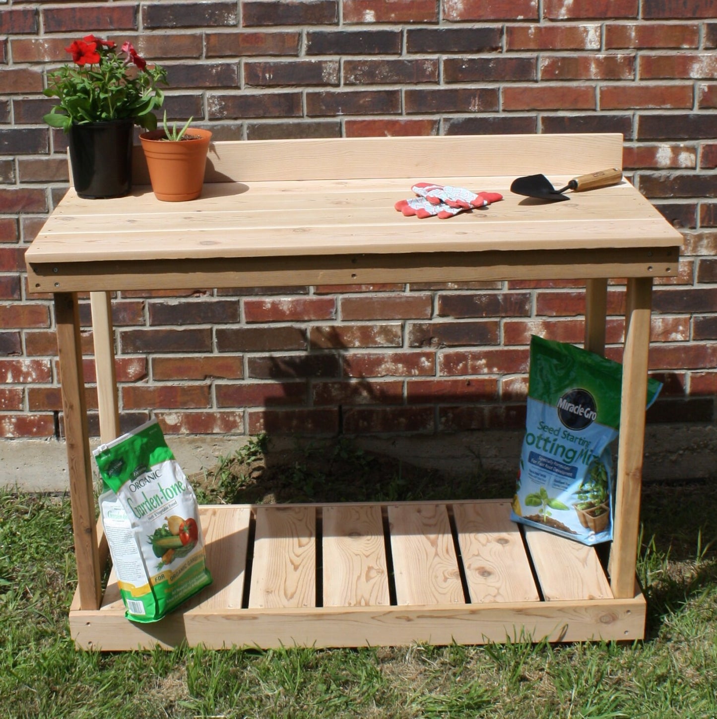 Traditional Cedar Potting Bench