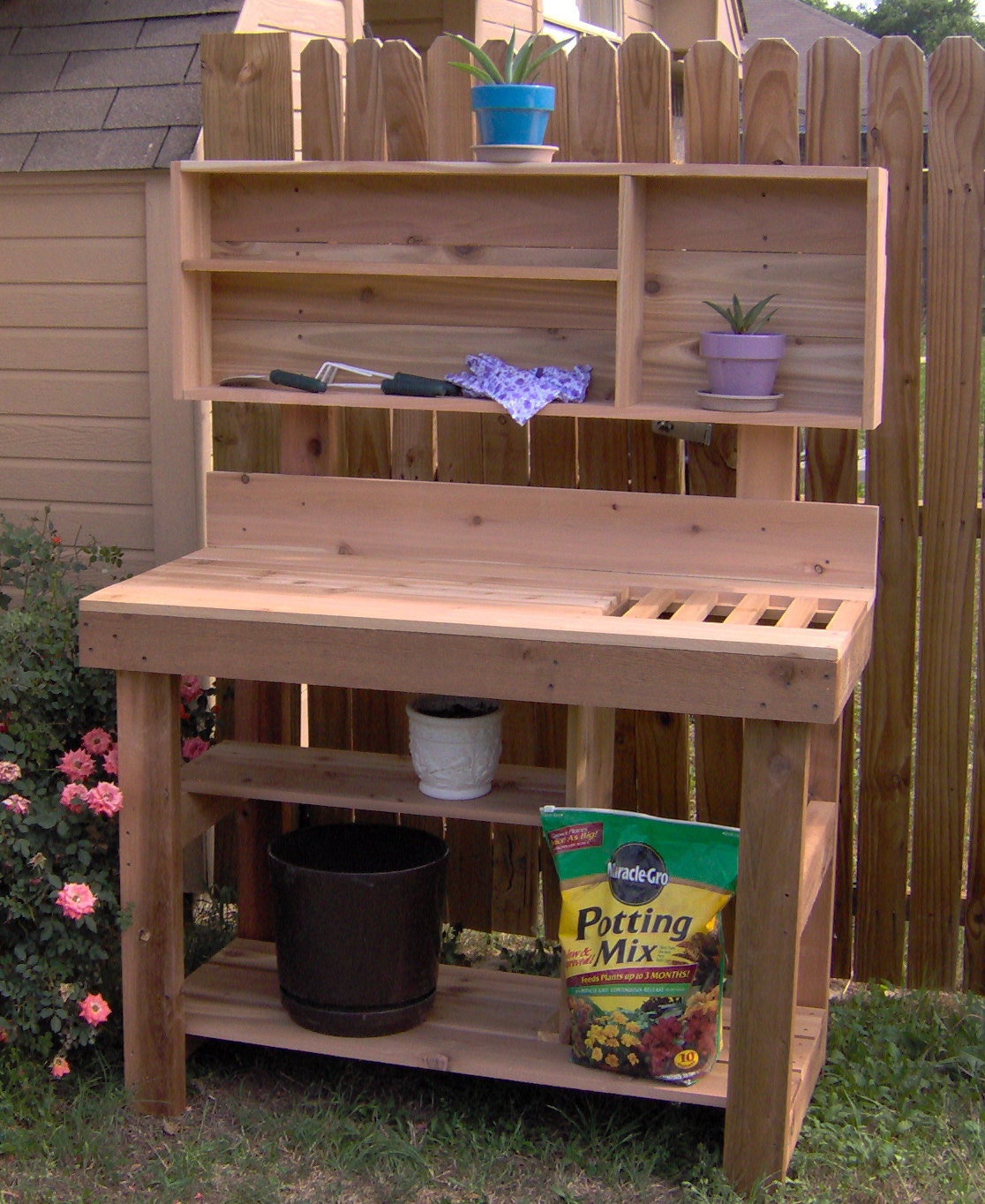work bench for potting plants Threeman Products Cedar Ultimate Potting Bench with Under Shelf